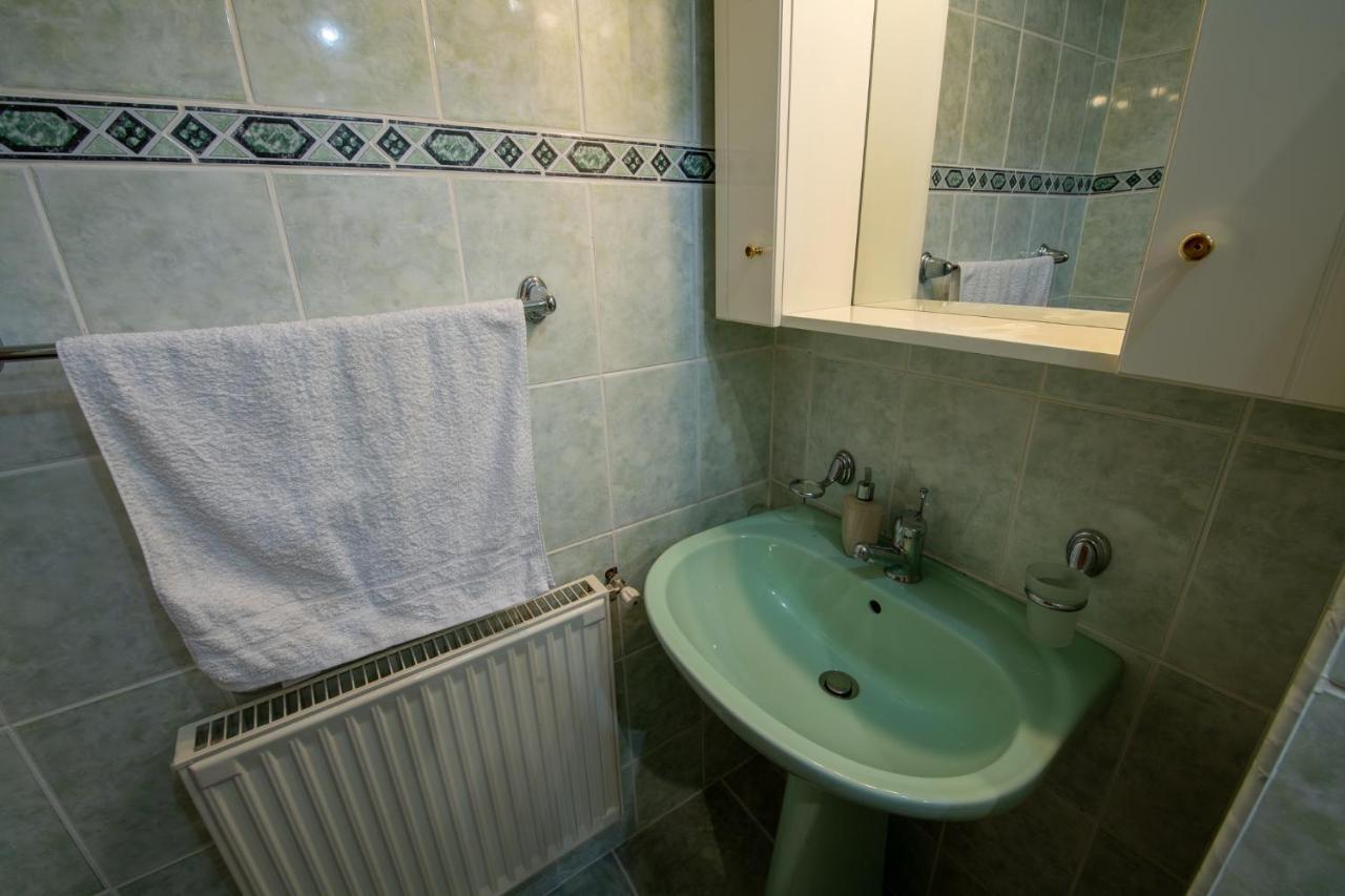 Monik Apartament Sinaia Buitenkant foto