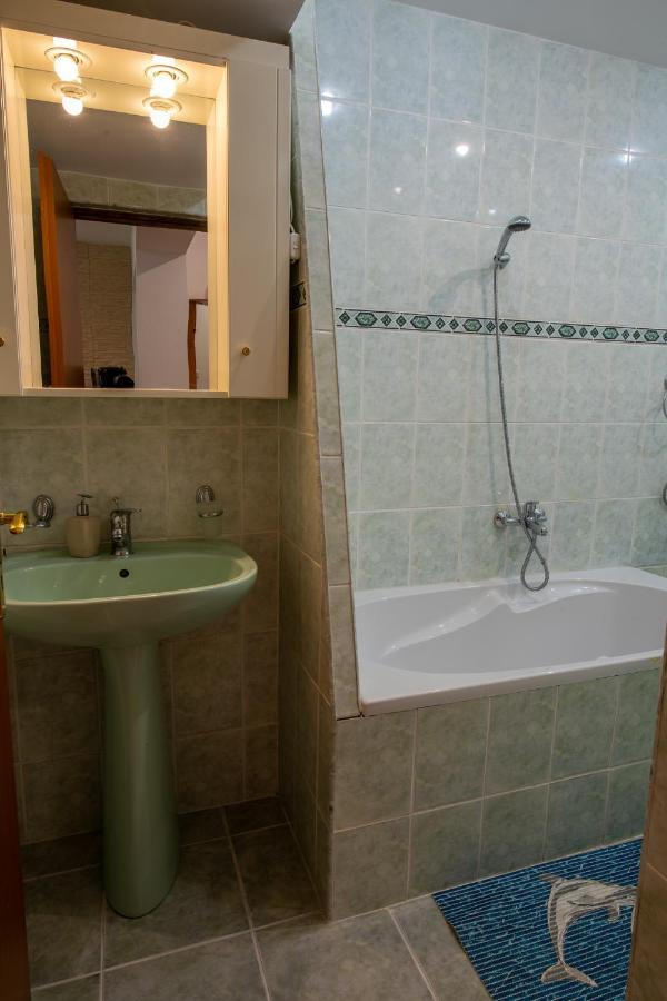 Monik Apartament Sinaia Buitenkant foto